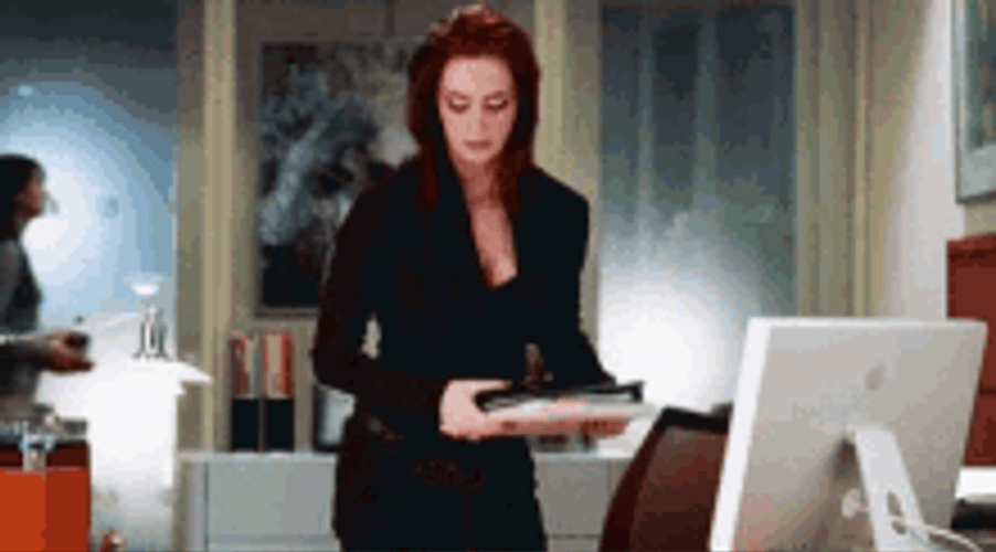 Devil Wears Prada Emily Blunt Snarky GIF