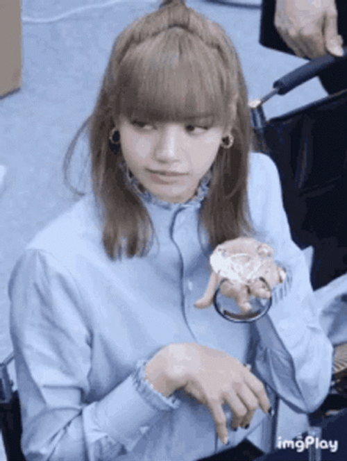 Diamond Ring Lisa Blackpink KPop Jewelry GIF