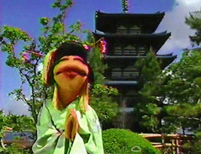 Disney World Japanese Geisha The Muppets GIF