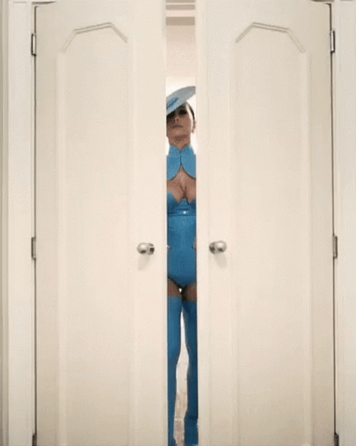 Diva Shows How To Enter The Door GIF