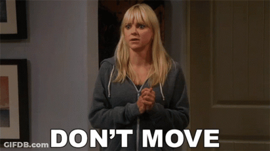 Dont Move Confused Anna Farris GIF