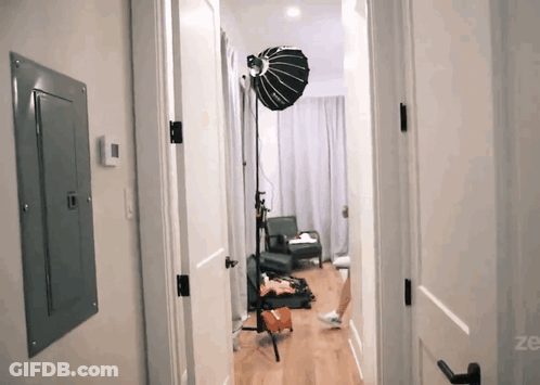 Doorway With Word Ze GIF