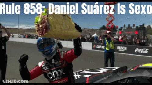 Driver Holding Bag Rule 858 Daniel Suarez Sexo GIF
