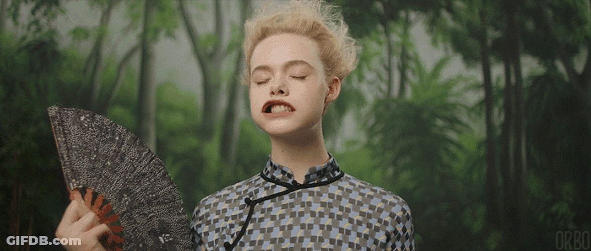 Elle Fanning Fan Fantasy Funny Mouth GIF