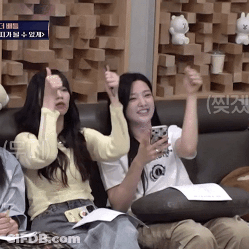 Elly Kpop Thumbs Up GIF