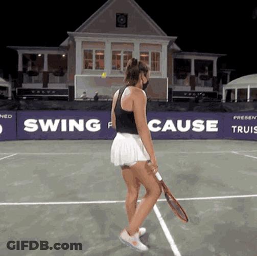 Emma Navarro Navarro GIF