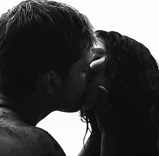 Enamorados Amor Black Scene GIF