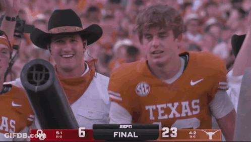 Espn Scoreboard Showing A Football Game Between Oklahoma And Texas GIF