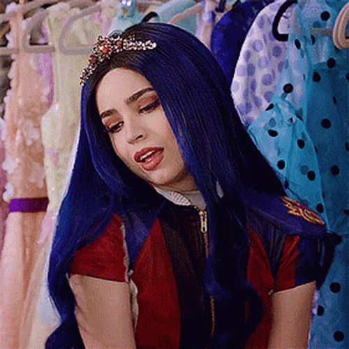 Evie Descendants 3 Singing Daydream GIF