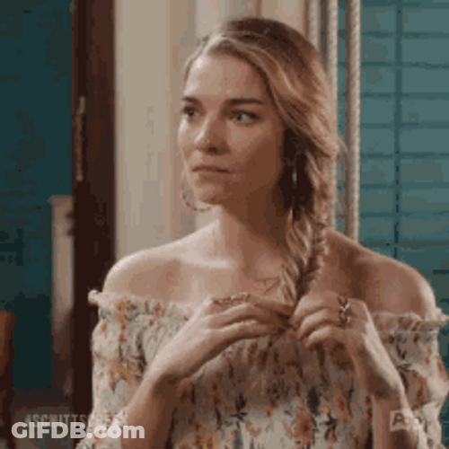 Ew What Alexis Rose Schitts Creek GIF
