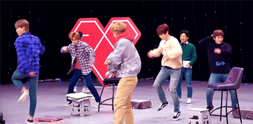 EXO Chaotic Dance GIF