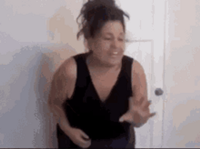 Fat Lady Singing Theater Acting Rehearsal GIF