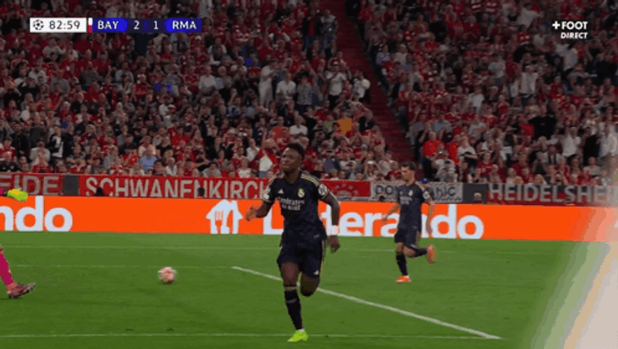 Fc Bayern Munich Vini Jr GIF