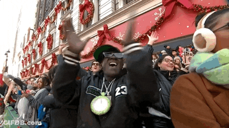 Flavor Flav At Macys Parade 2023 GIF