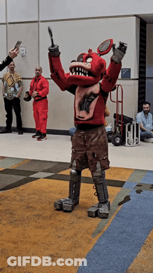 Fnaf Jumpscare Pirate Foxy Dancing GIF
