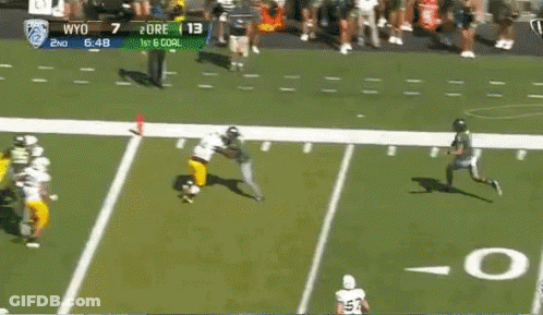 Football Game Between Wyo And Oregon GIF