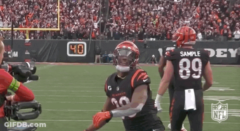 Football Player In Black Jersey 89 Running GIF