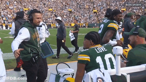 Football Player In Green Jersey Number 10 GIF