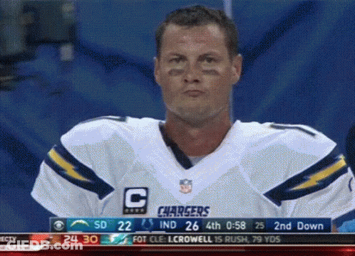 Football Player In Green Jersey Number 7 GIF