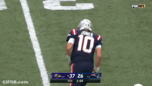 Football Player In Number 10 Jersey GIF