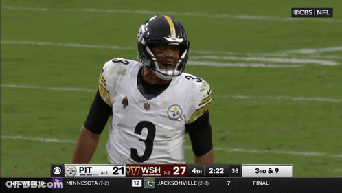 Football Player In Number 3 Jersey GIF