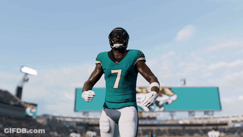 Football Player In Number 7 Jersey GIF