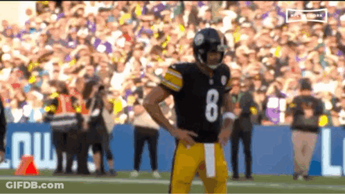 Football Player In Number 8 Jersey GIF
