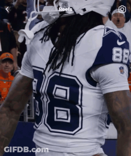 Football Player In Number 88 Jersey GIF