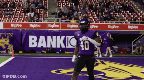 Football Player In Purple Jersey Number 10 GIF