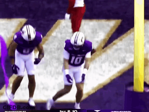 Football Player In Purple Uniform Number 10 GIF