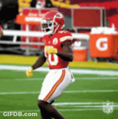 Football Player In Red Jersey Number 10 Running GIF