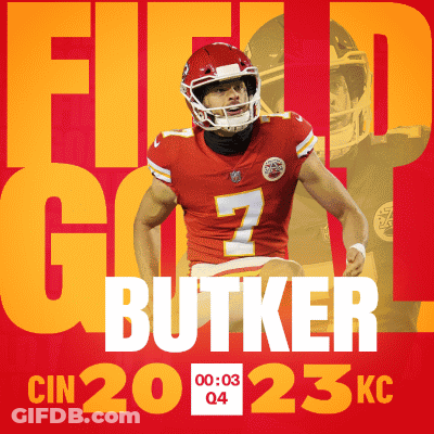 Football Player In Red Jersey Number 7 GIF