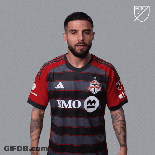 Football Player In White Jersey Number 28 GIF