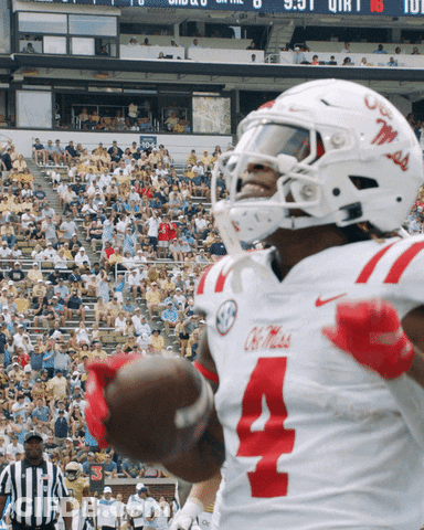 Football Player In White Jersey Number 4 GIF