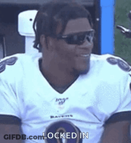 Football Player In White Jersey Number 6 GIF