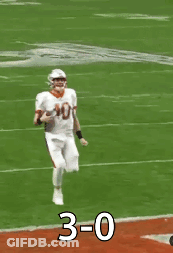 Football Player In White Uniform Number 10 GIF