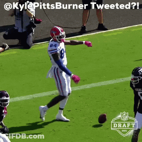 Football Player Jersey 84 Running On Field GIF