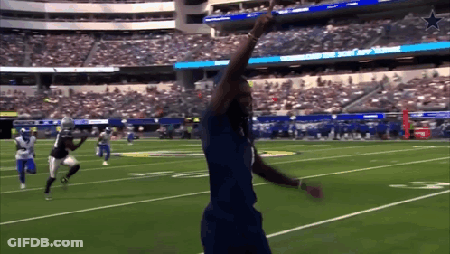 Football Player Mariota Jersey GIF