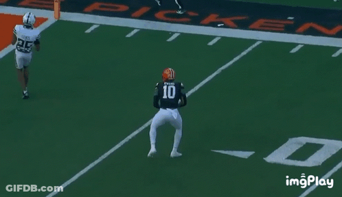 Football Player Number 10 Running On Field GIF