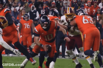 Football Player Number 10 Running With Ball GIF