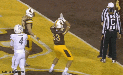 Football Player Number 33 GIF