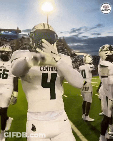 Football Player Number 4 GIF