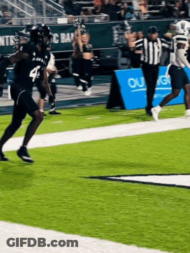 Football Player Number 4 GIF