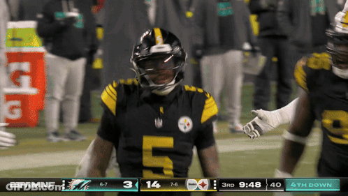 Football Player Number 5 On Field GIF
