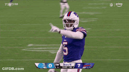 Football Player Number 5 On Field GIF
