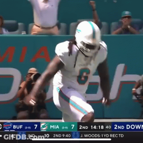 Football Player Number 6 Running With Ball GIF