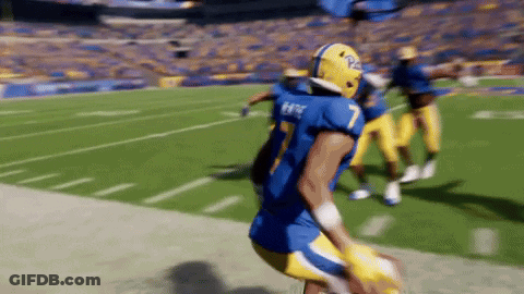 Football Player Number 7 Running GIF