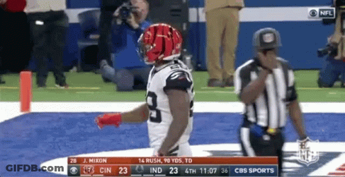 Football Player Number 8 On Field GIF