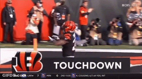 Football Player Number 8 On Field GIF