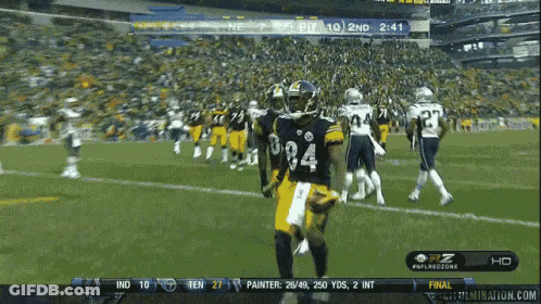 Football Player Number 84 Running GIF